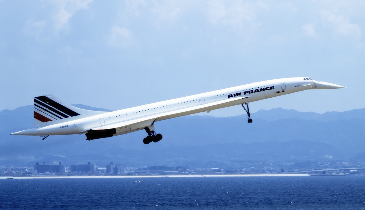 Air france Concorde超音速旅客機 2025年新作 超音速の新時代へ：2025年、空に蘇るコンコルドの夢 - YouTube