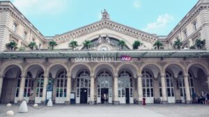 gare d'est-03