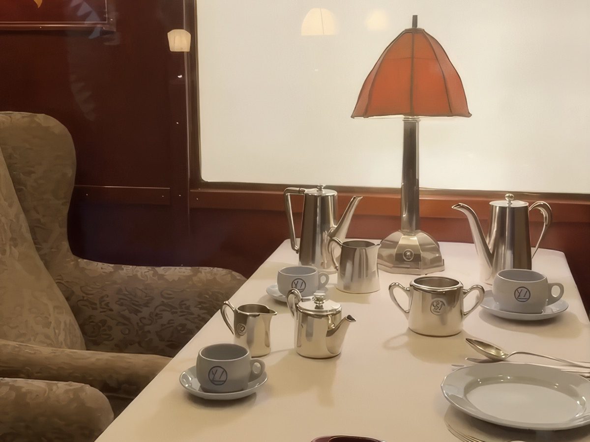 Cent ans d'Art deco−02