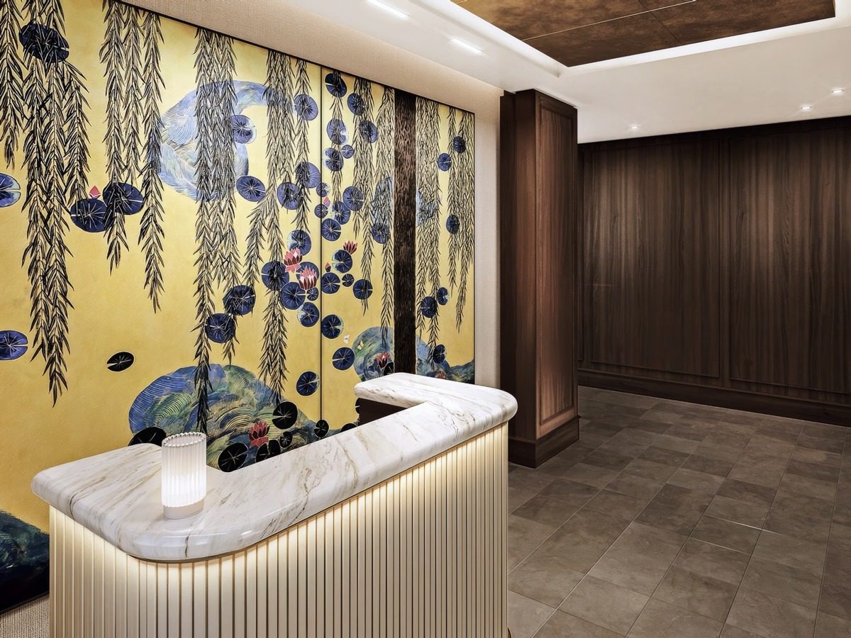 Asuka III Reception Desk